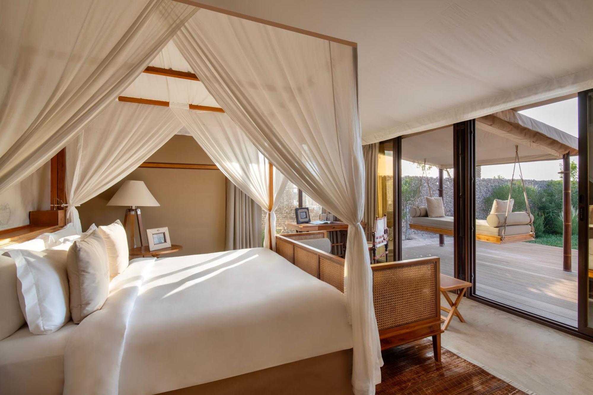 The Outpost Al Barari Camp Hotel Mesaieed Ngoại thất bức ảnh