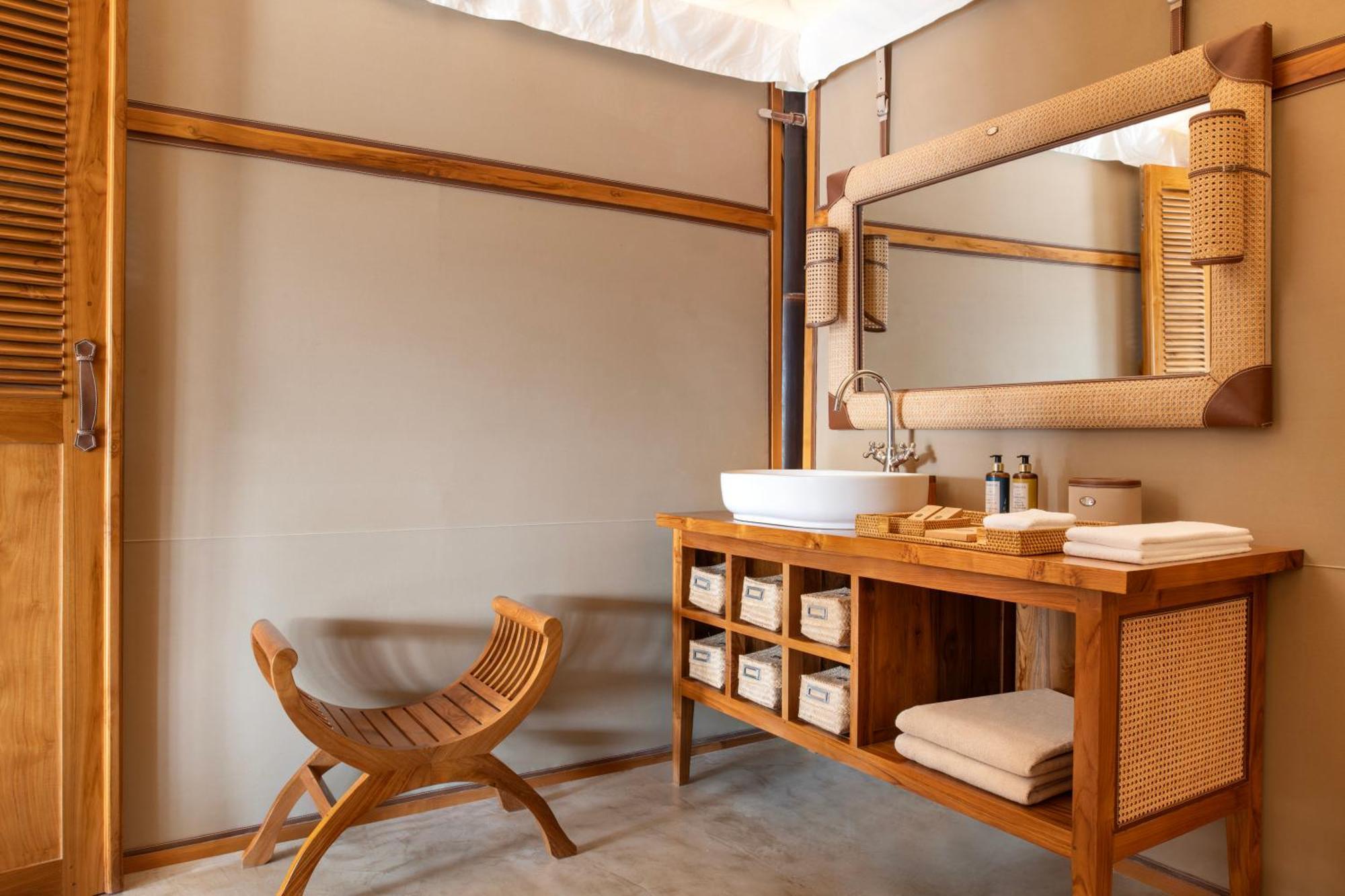 The Outpost Al Barari Camp Hotel Mesaieed Ngoại thất bức ảnh